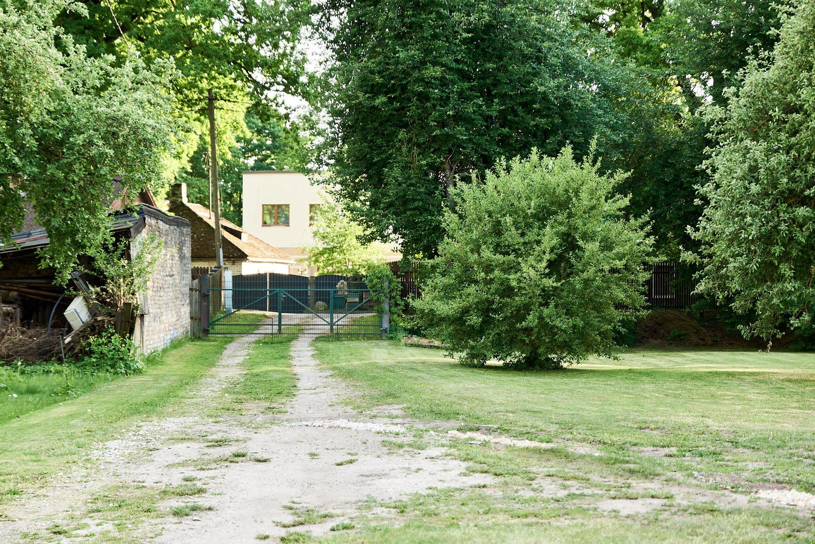 Zemes gabals 1277 m², Rucavas iela 11, Rīga
