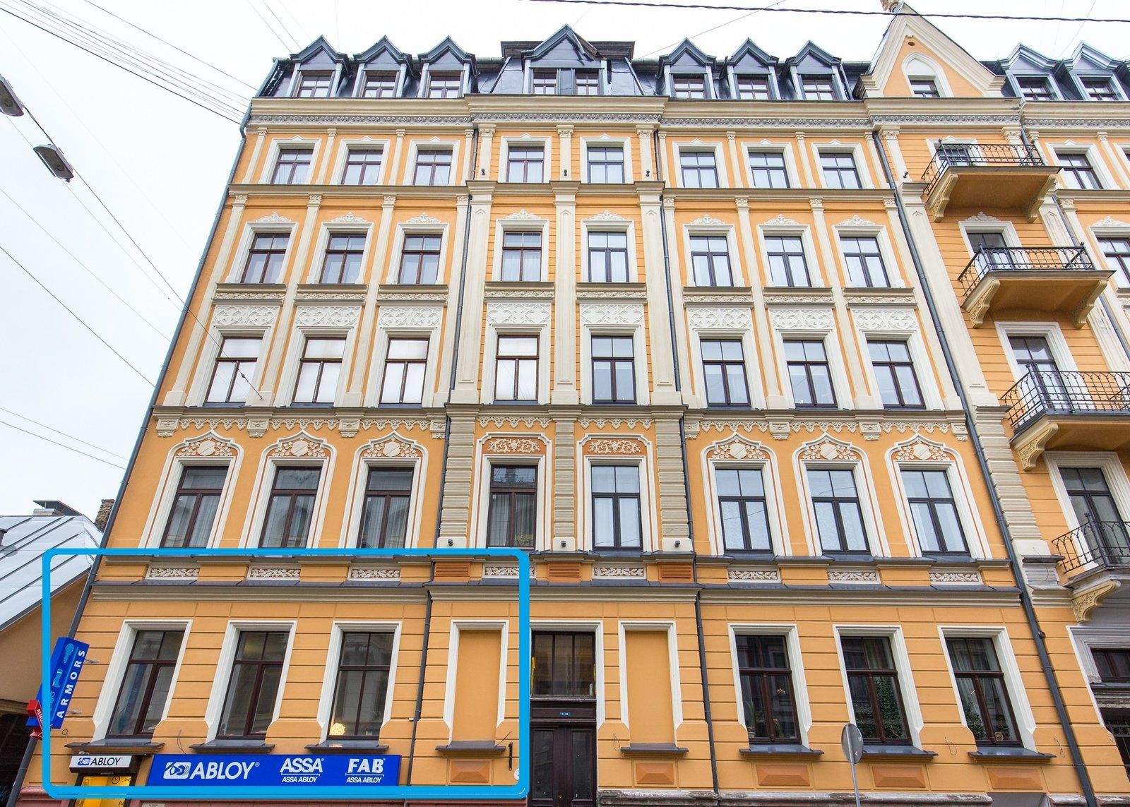 4 istabu dzīvoklis, Dzirnavu iela 53, Centrs
