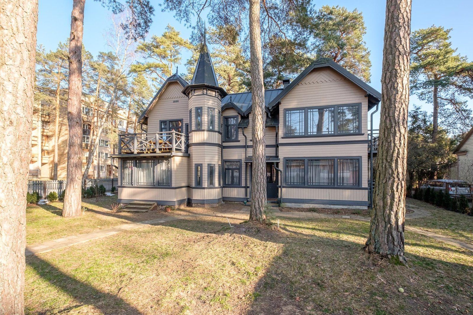 Namīpašums 338 m², Rēzeknes pulka iela 20 k-1, Jūrmala