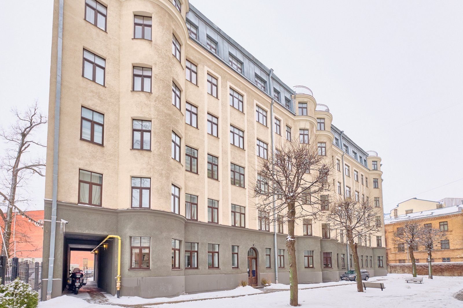 3 istabu dzīvoklis, Pulkveža Brieža iela 7, Centrs