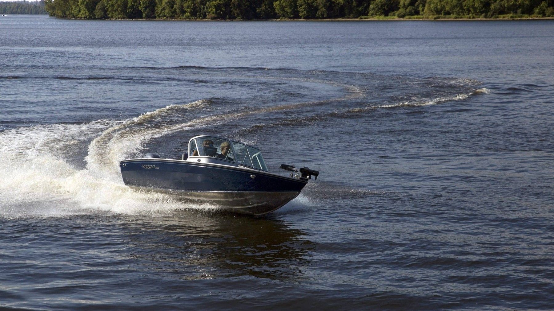 Motorlaiva VIZION 470s, 4,7 m, alumīnijs