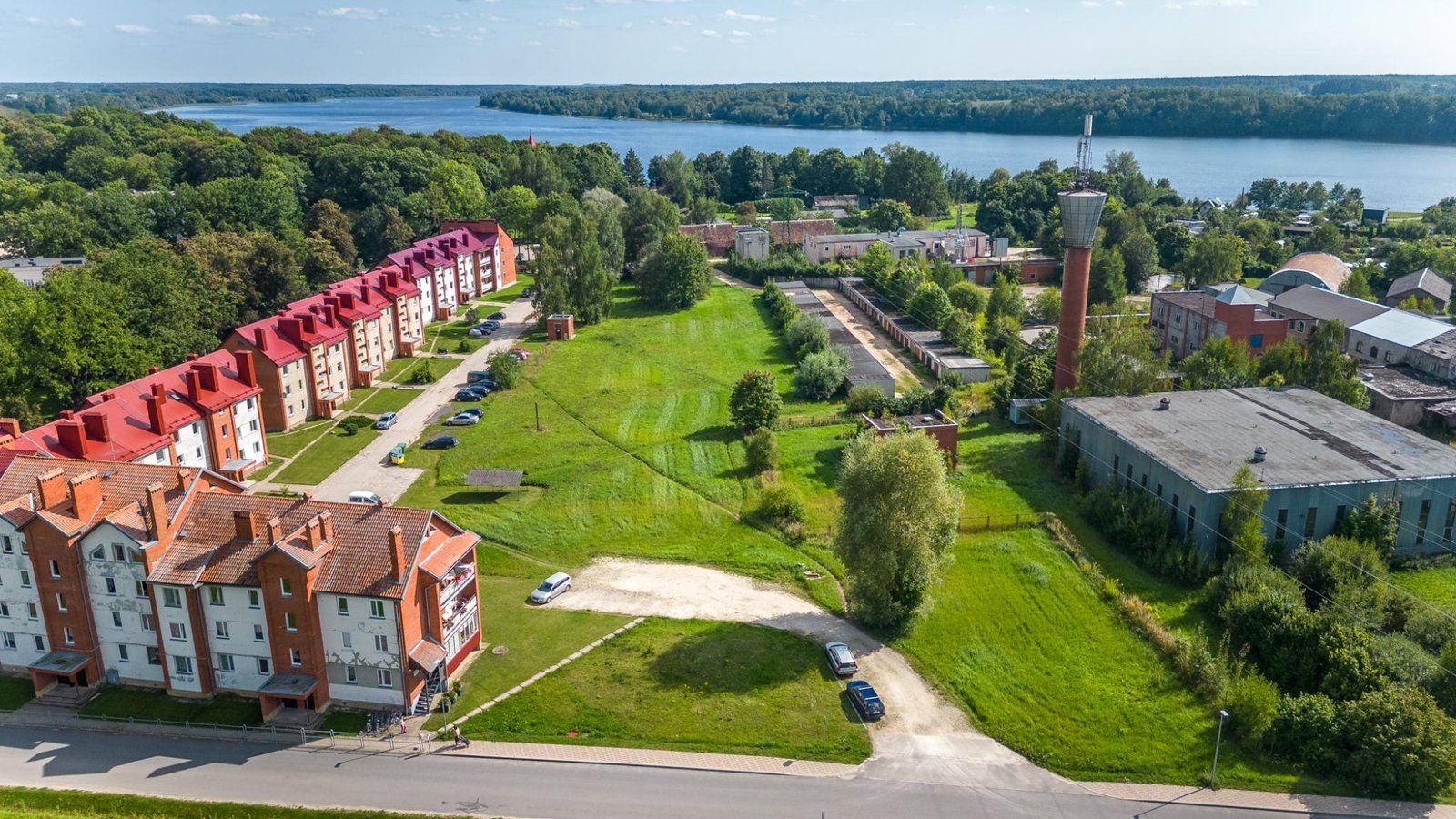 Zemes gabals 1,01 ha, Edgara Kauliņa aleja 14, Lielvārde
