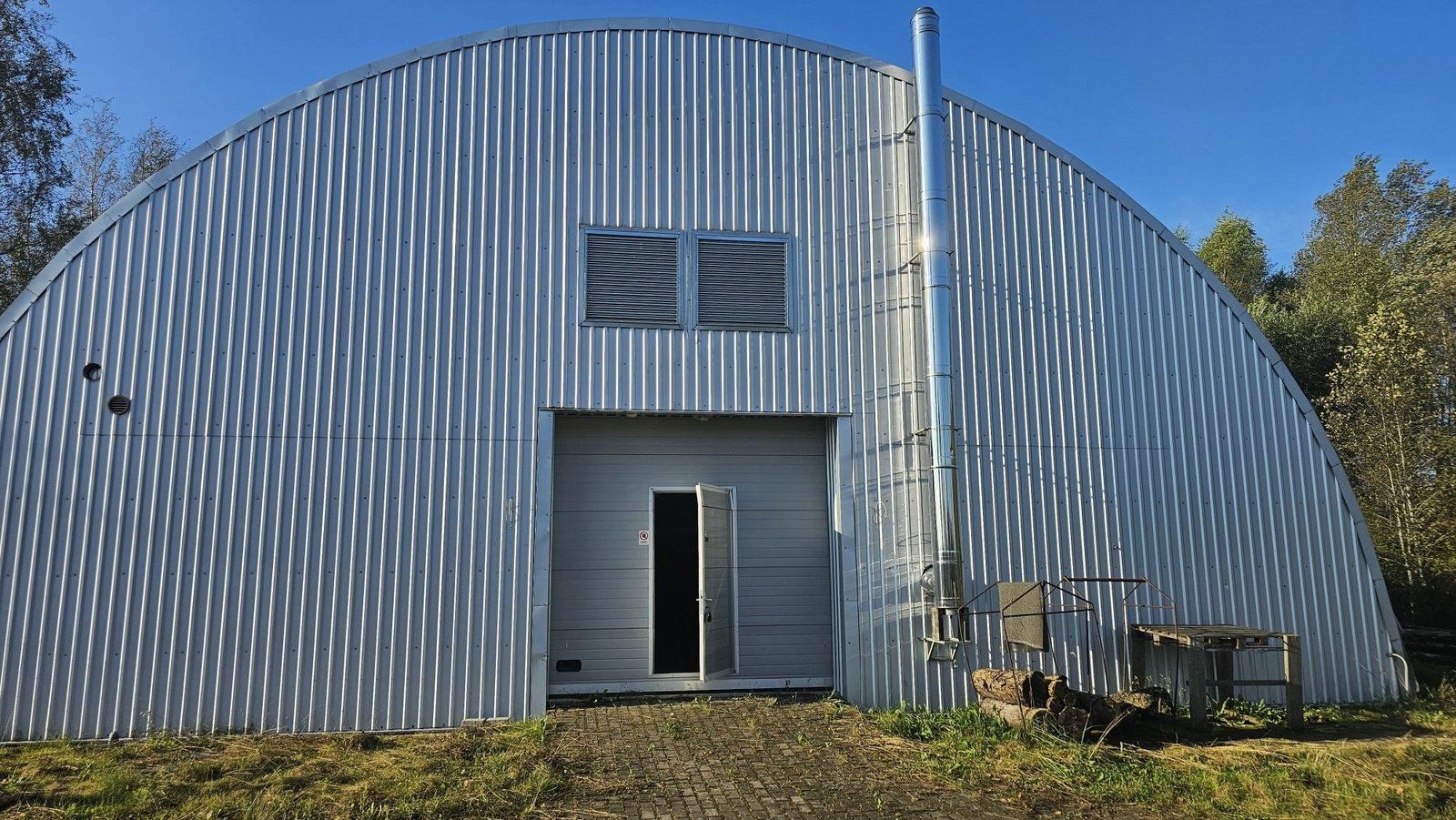 Ražošanas ēka 391 m², Skujene