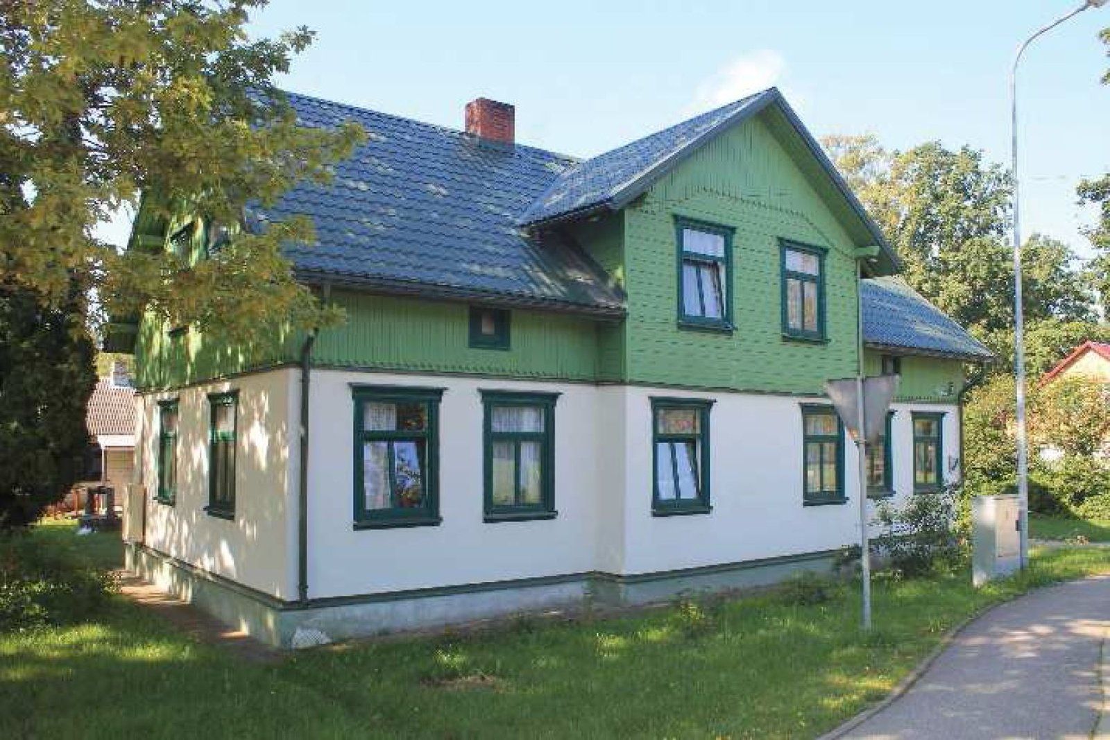 Privātmāja 193 m², Lielā iela 12, Stende