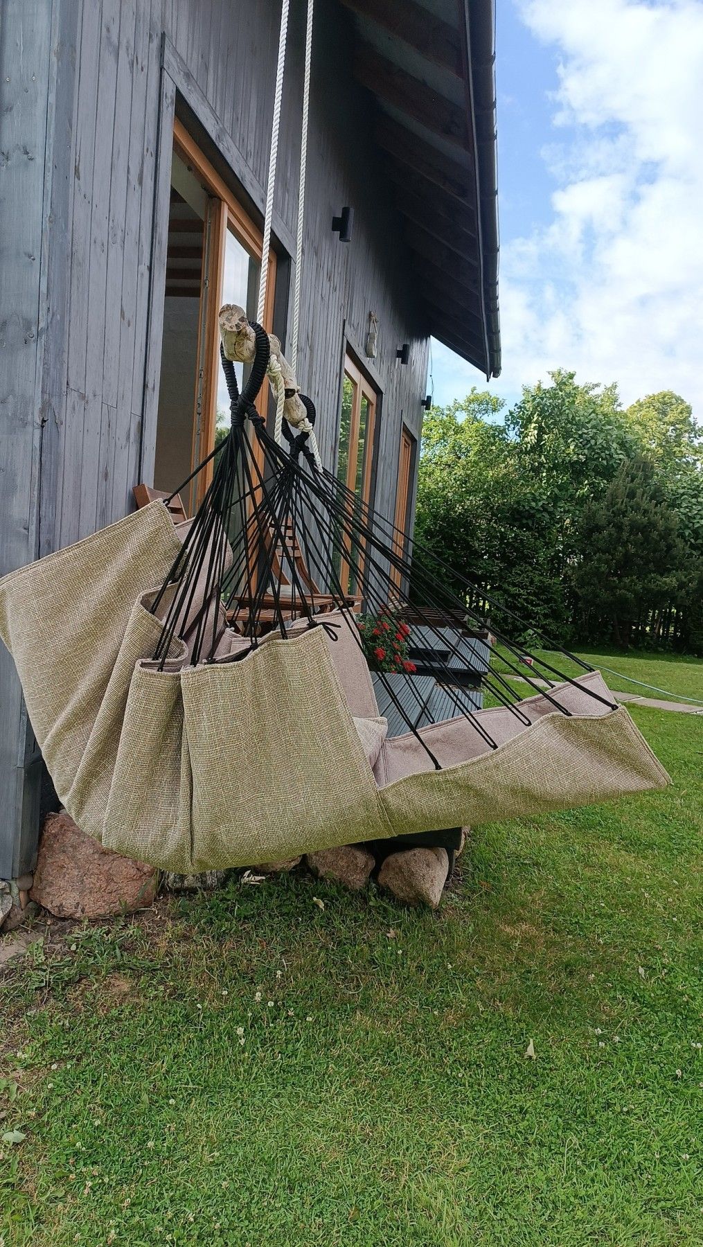 Šūpuļkrēsls Decochair, koks, tekstils, bēšā krāsā