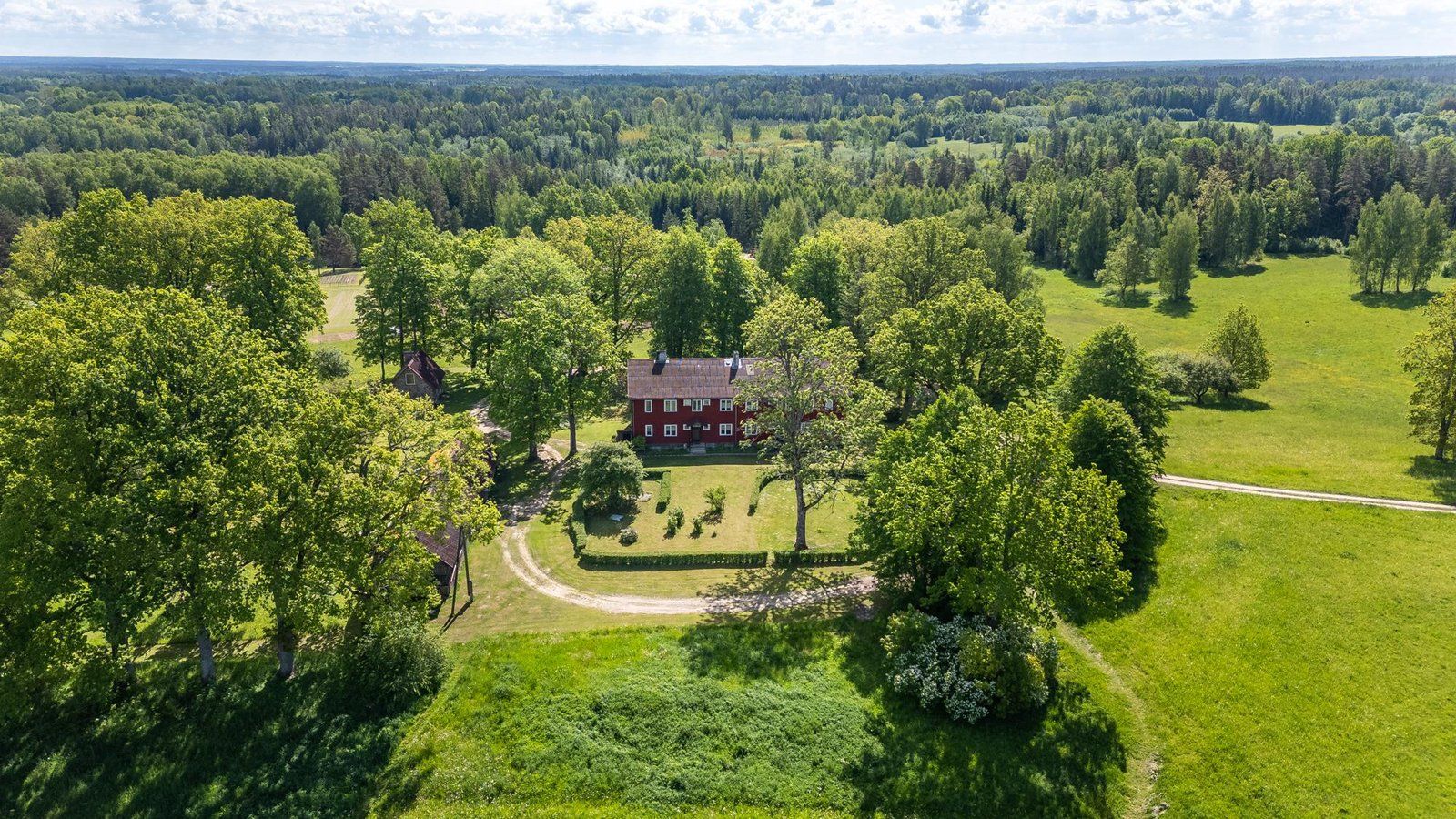Lauku māja 428 m², Valdeķi, Rudbāržu pagasts — attēls 2