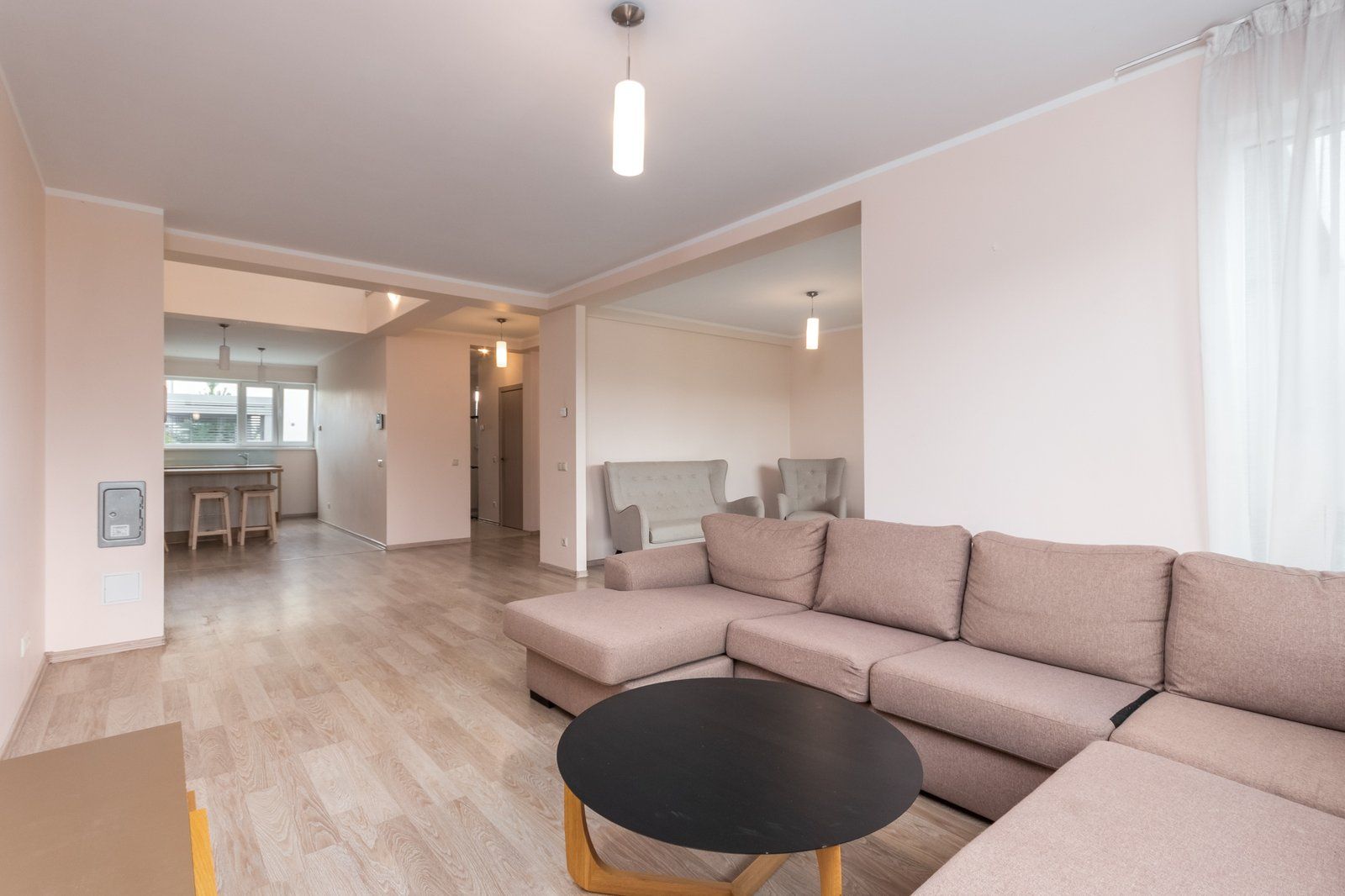 Privātmāja 180 m², Cīruļu iela 36, Babītes pagasts
