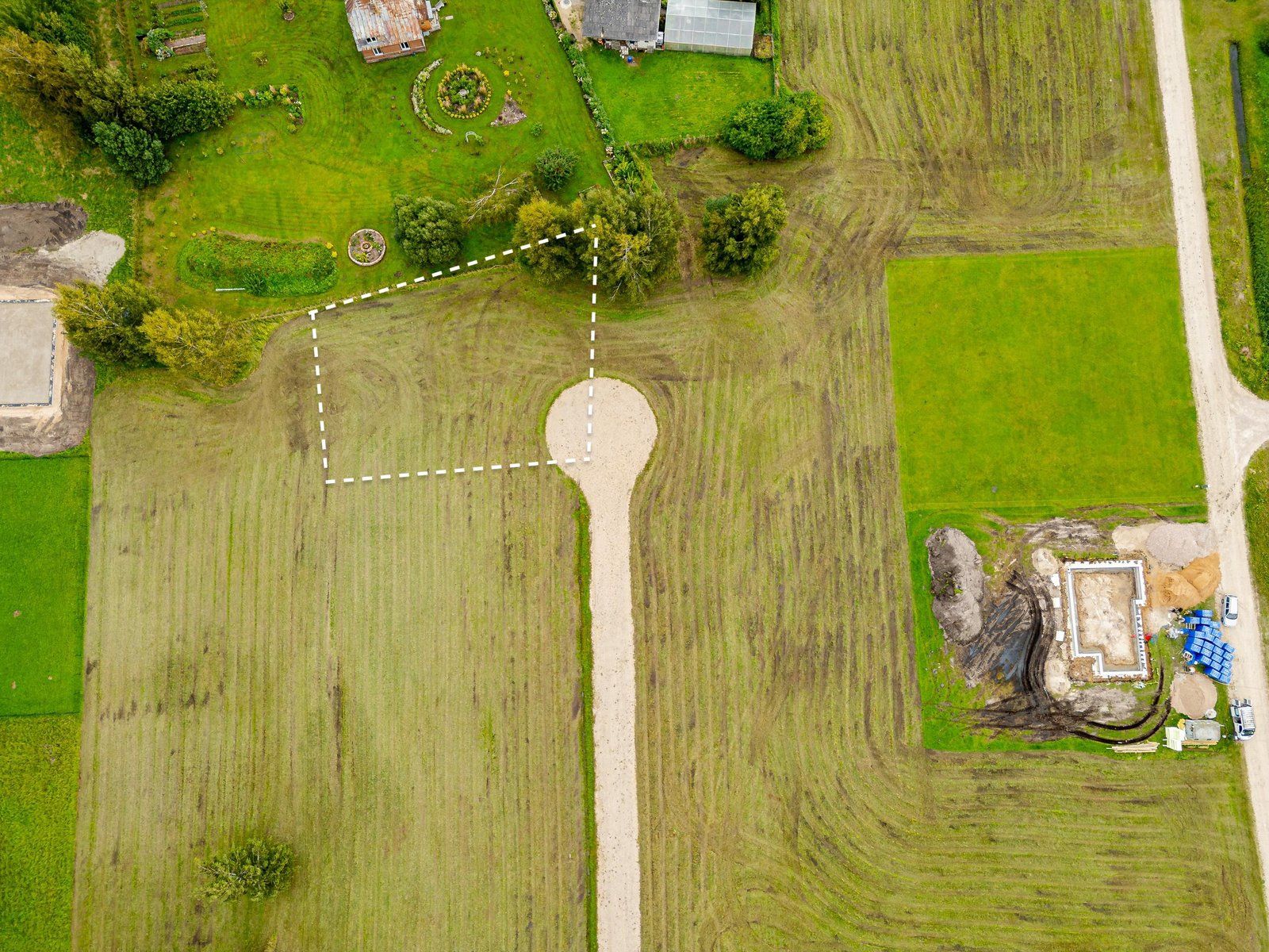 Zemes gabals 1328 m², 3. līnija 11K, Jelgava