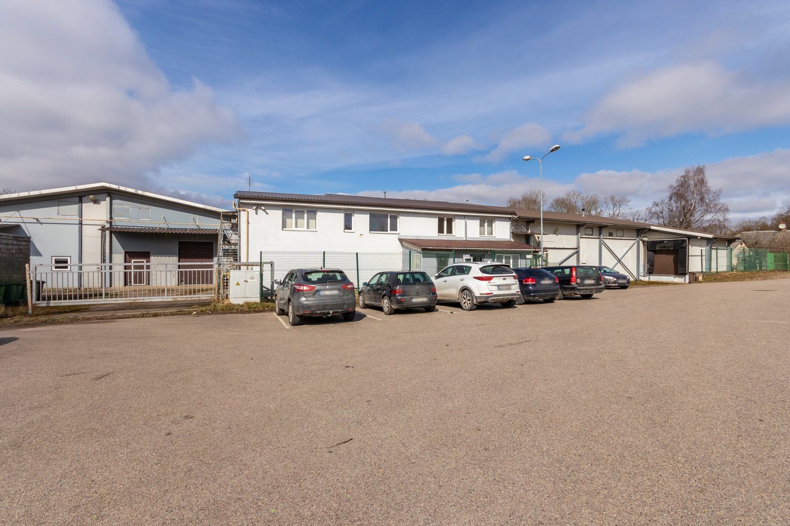 Ražošanas ēka 3152 m², Dārza iela 19, Saldus — attēls 3