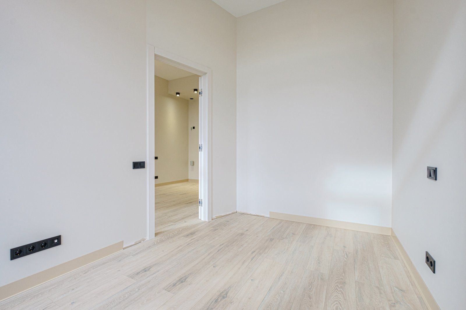 2 istabu dzīvoklis, Ošu iela 2, Jūrmala — attēls 2