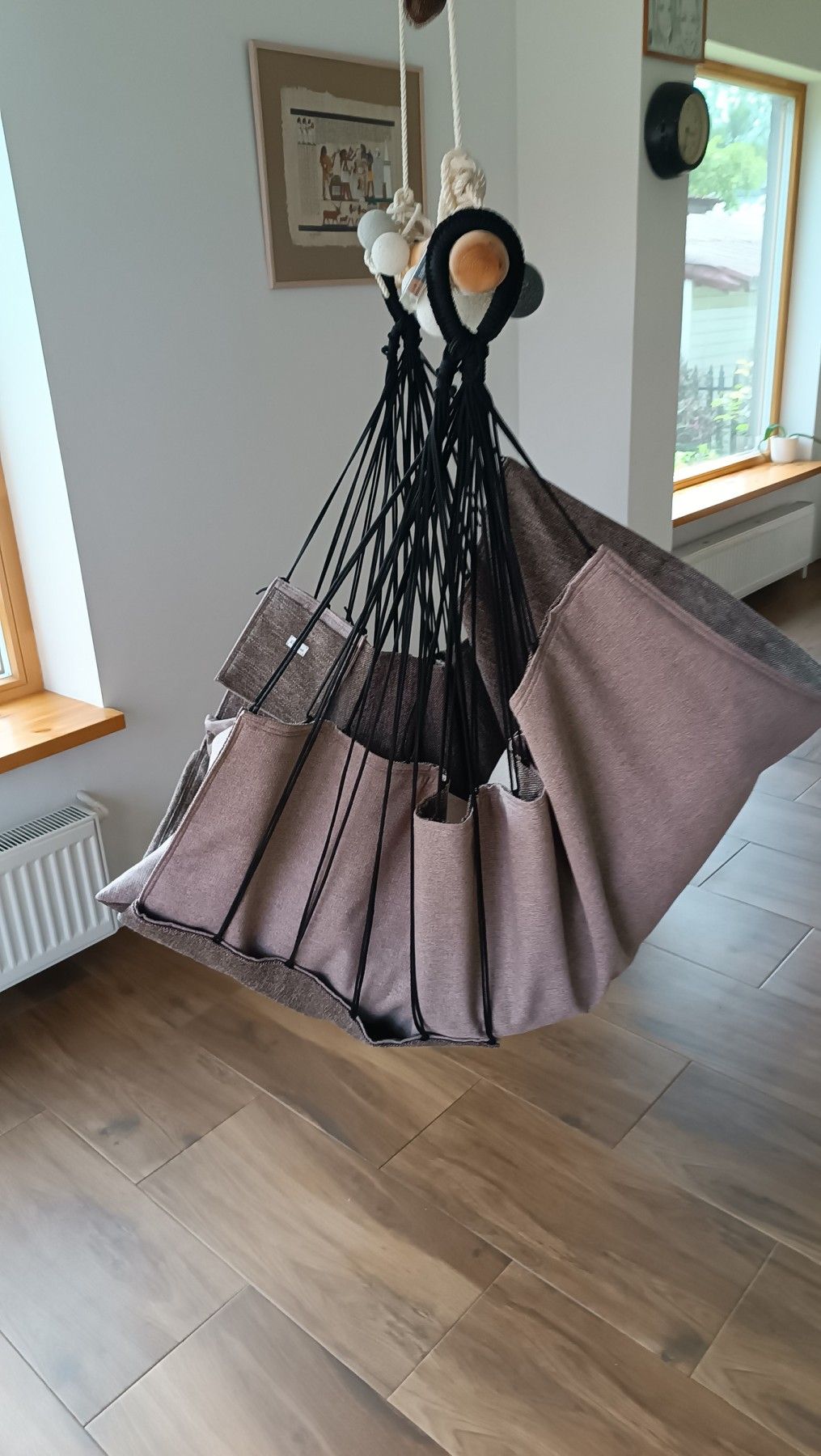 Šūpuļkrēsls Decochair, koks, tekstils, brūnā, bēšā krāsā — attēls 4