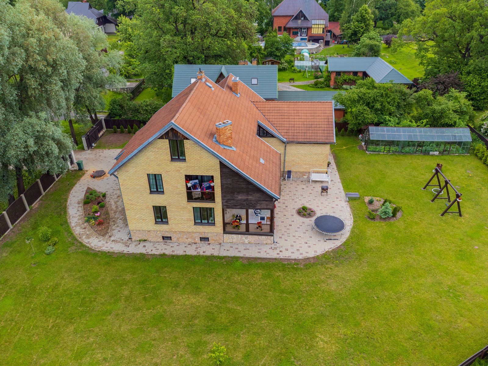 Privātmāja 463 m², Ozolu iela 2, Ādaži — attēls 2