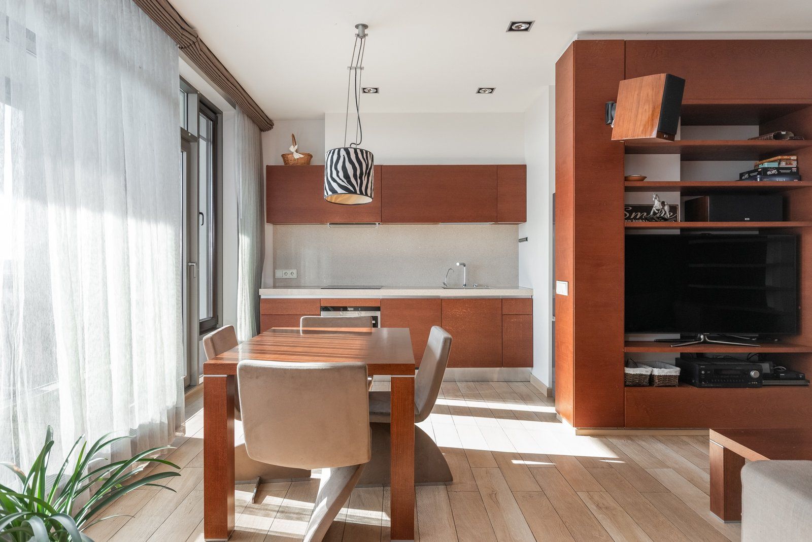 4 istabu dzīvoklis, Tīklu iela 11A, Jūrmala — attēls 2