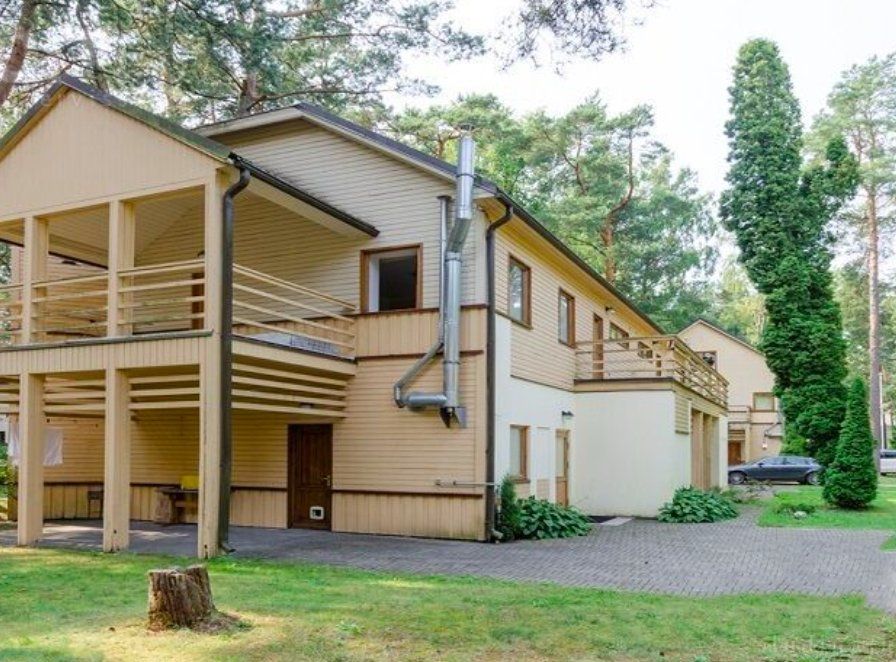 Dvīņu māja 185 m², Rēzeknes pulka iela 3, Jūrmala