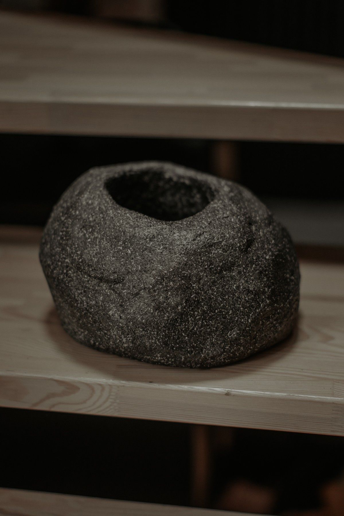 Vāze Artterrace, augstums 14 cm, pelēkā krāsā — attēls 3