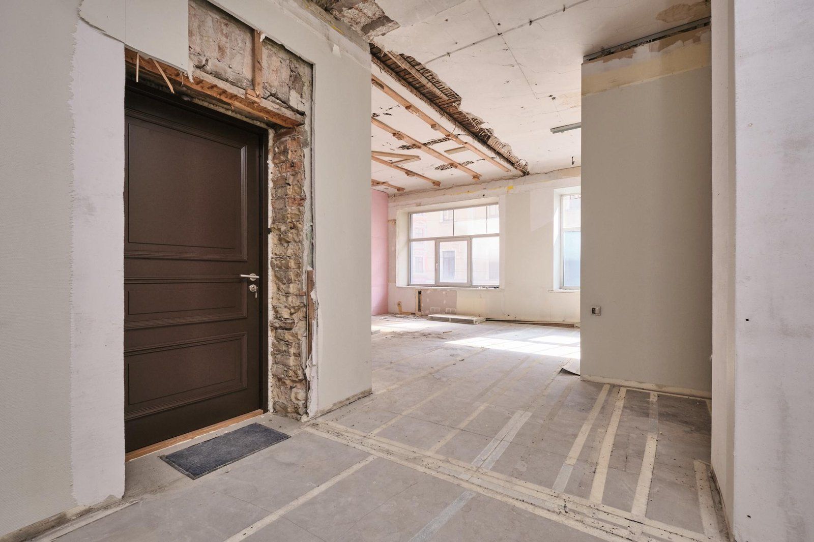 6 istabu dzīvoklis, Marijas iela 15, Centrs