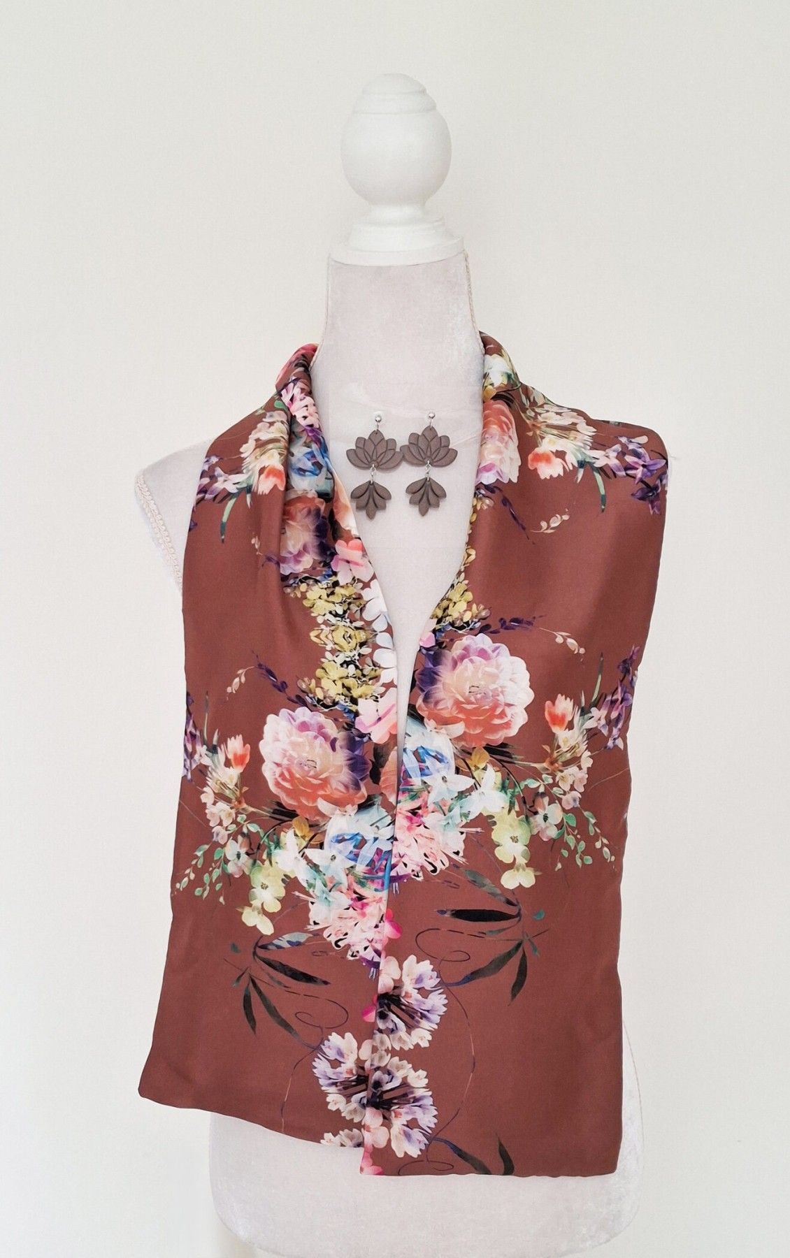 Šalle Madeira Handmade, brūnā, rozā krāsā — attēls 2