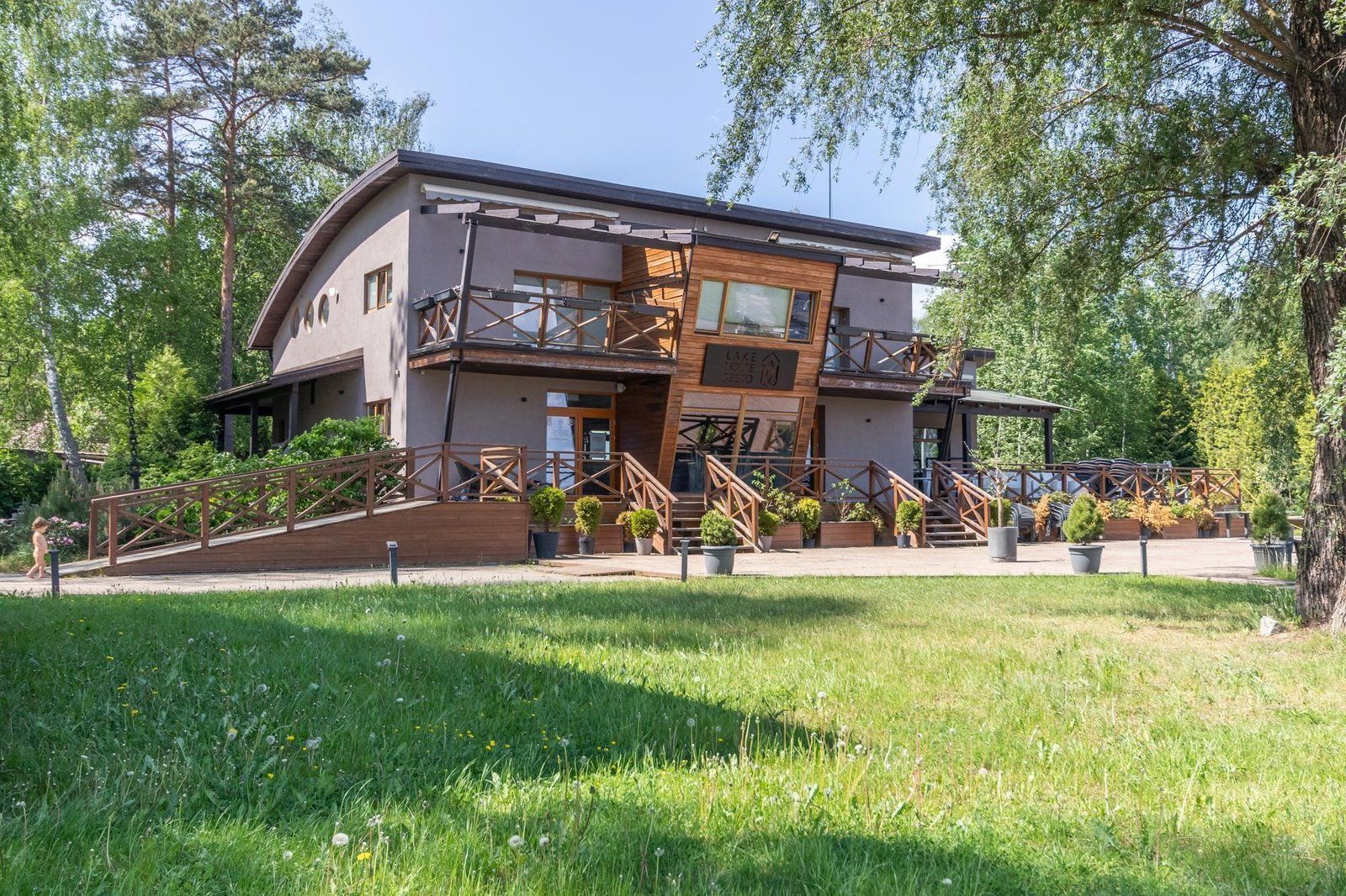 Viesnīca 1009 m², Āķu iela 15, Ādažu pagasts — attēls 3
