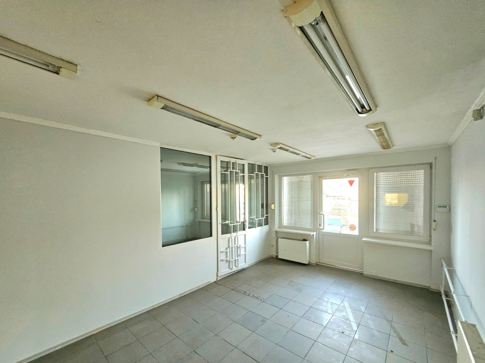 Tirdzniecības telpas 66 m², Raiņa iela 87, Jūrmala — attēls 3