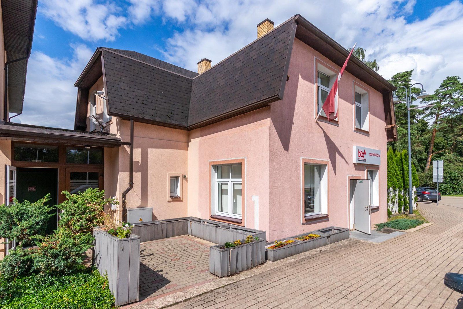 Namīpašums 198 m², Tīnūžu iela 1, Ogre