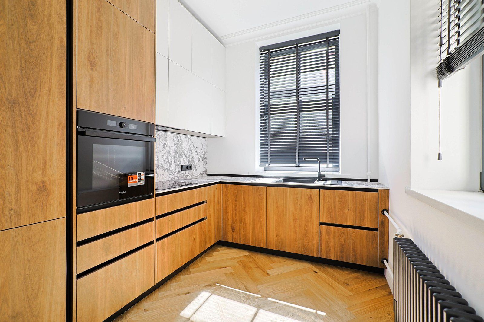 5 istabu dzīvoklis, Krišjāņa Barona iela 92, Centrs