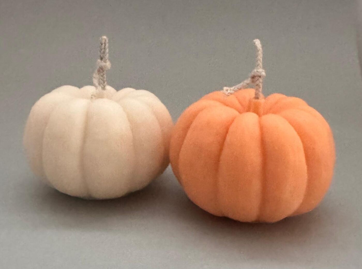 Svece KV Candles, figūru / dekoratīvās, baltā, oranžā krāsā