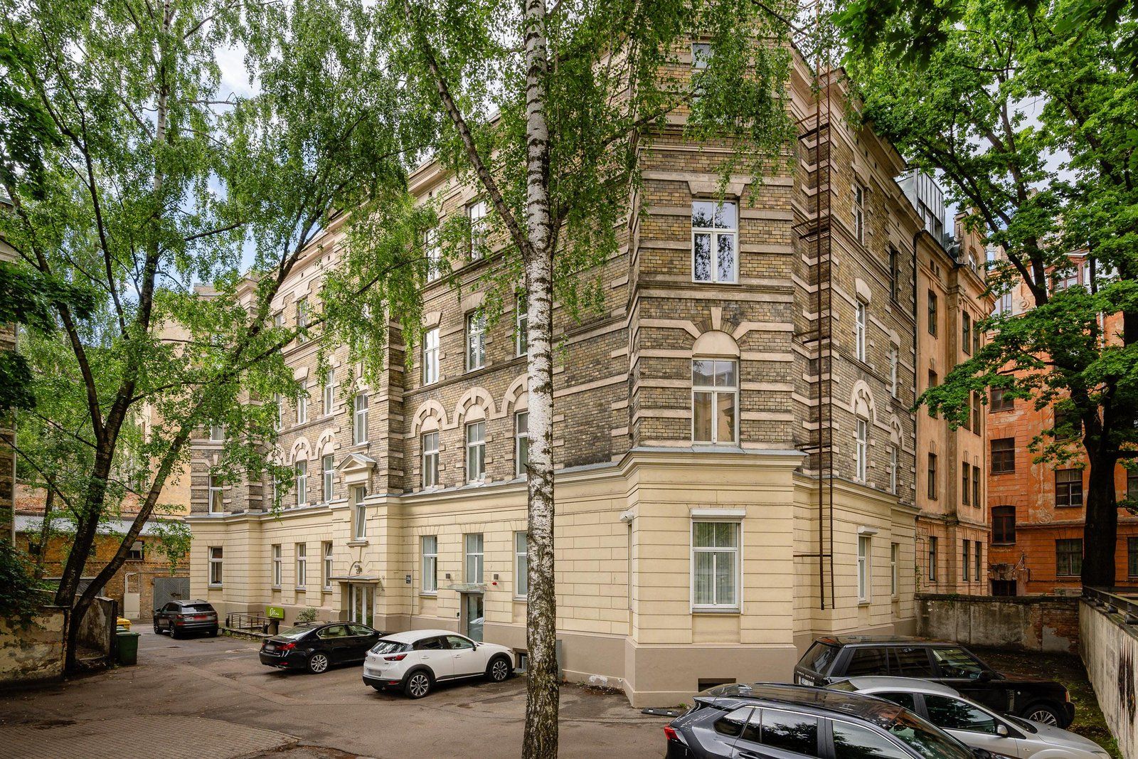 7 istabu dzīvoklis, Elizabetes iela 29B, Centrs