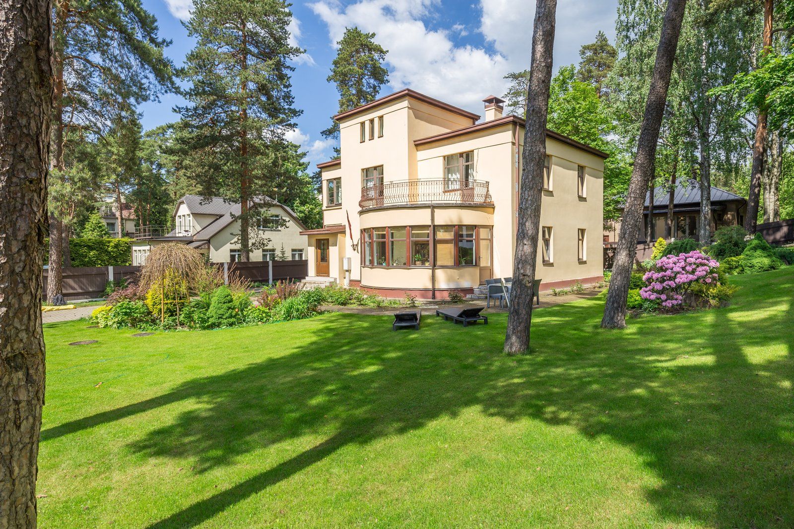 Privātmāja 274 m², Viļa Olava iela, Mežaparks