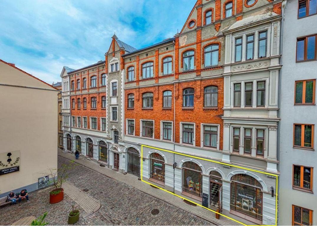Tirdzniecības telpas 233 m², Kalēju iela 18/20, Vecrīga