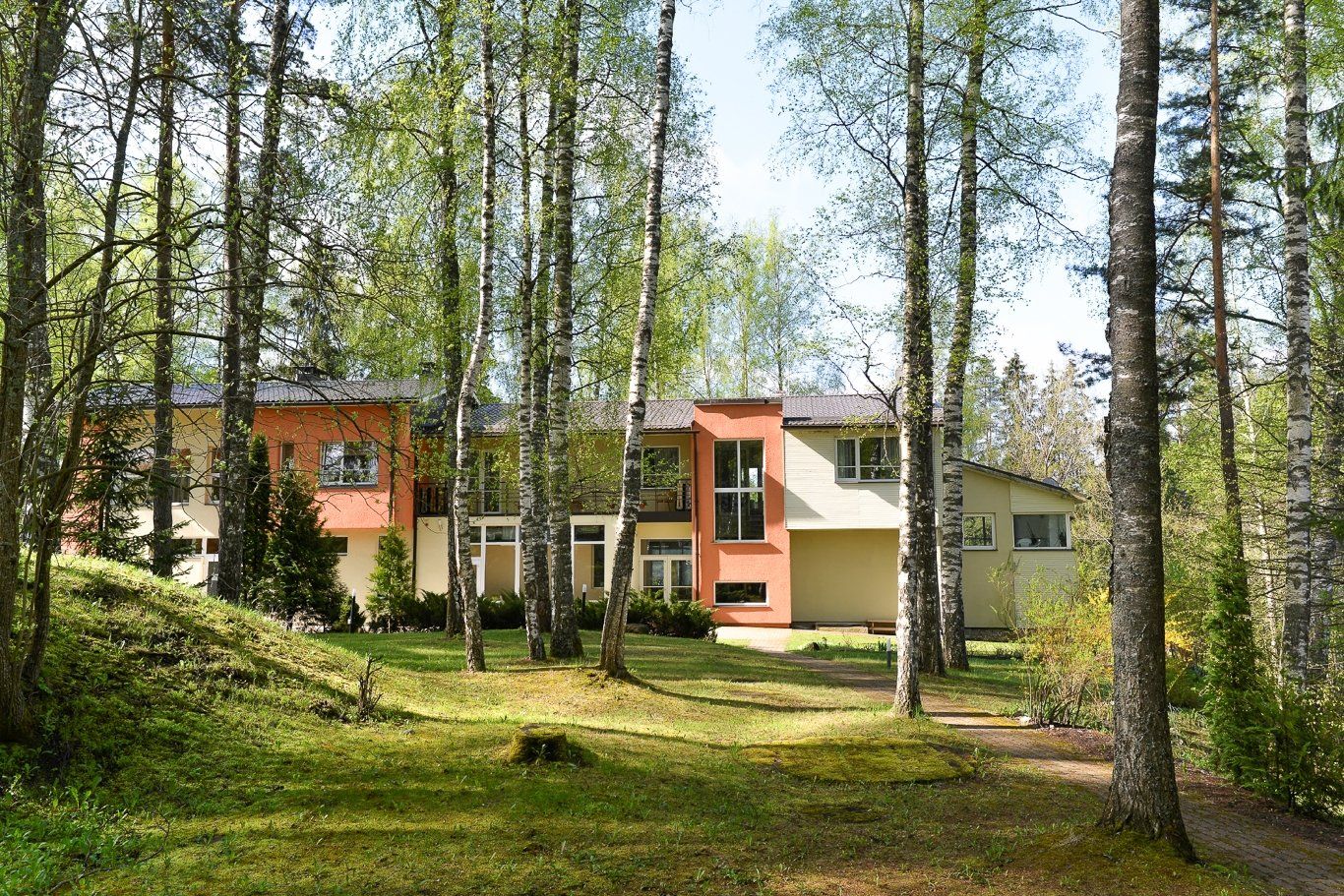 Viesnīca 832 m², Rēzijas, Tomes pagasts