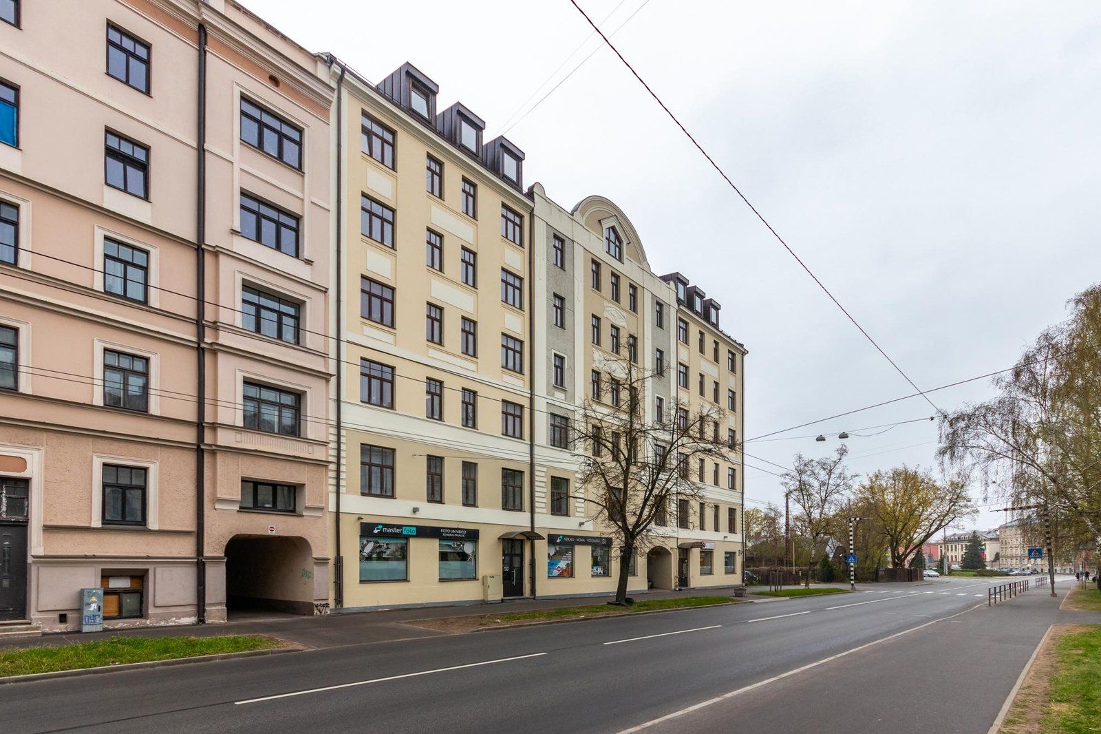 Tirdzniecības telpas 168 m², Firsa Sadovņikova iela 39