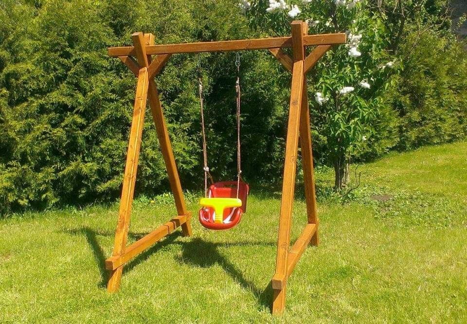 Bērnu šūpoles Pirts Amatnieks
