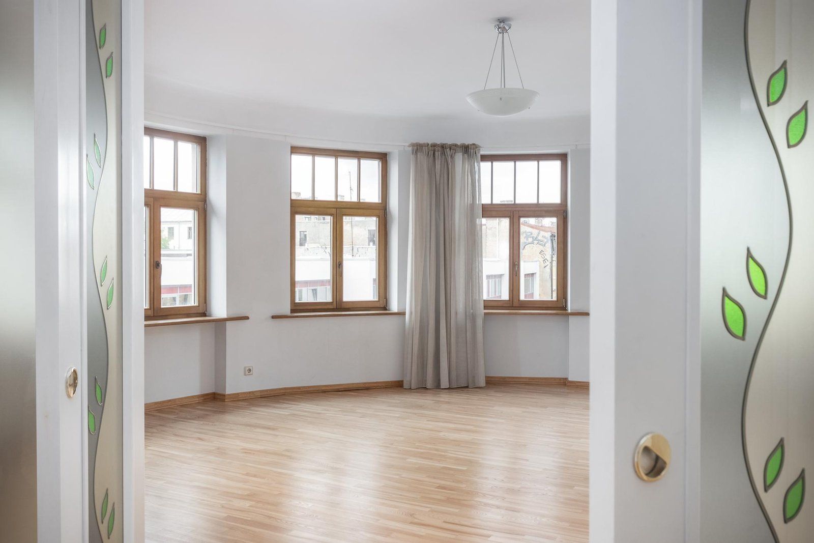 7 istabu dzīvoklis, Tērbatas iela 59/61, Centrs — attēls 3