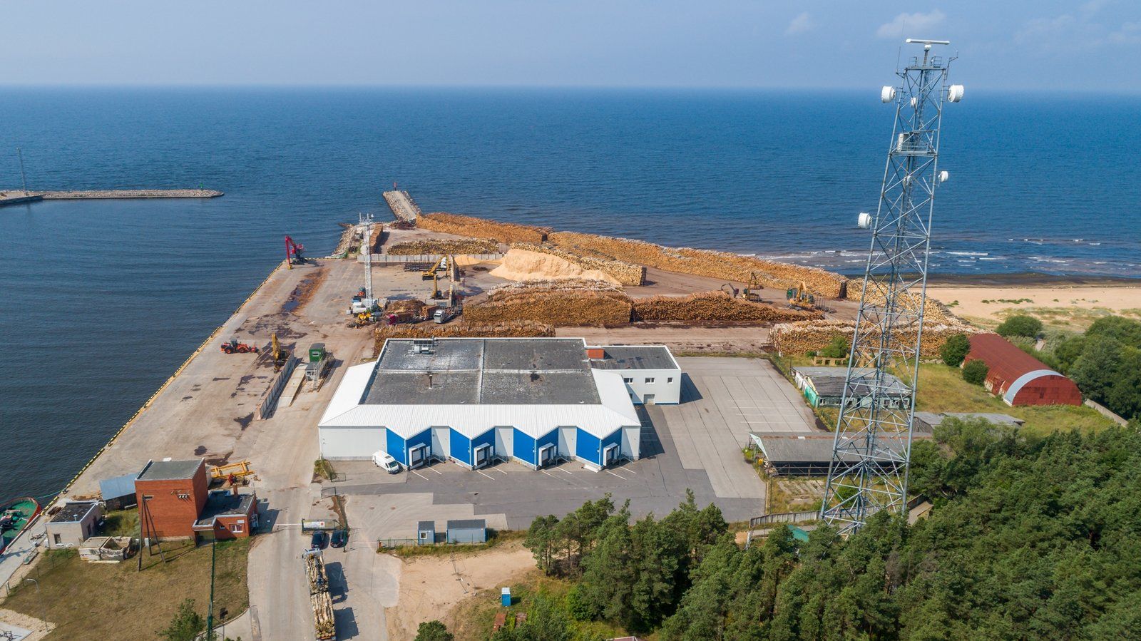 Ražošanas ēka 3317 m², Upes iela 56, Saulkrastu pagasts