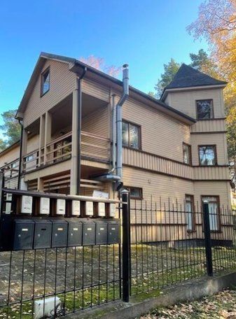 Privātmāja 240 m², Rēzeknes pulka iela 3 k-2, Jūrmala