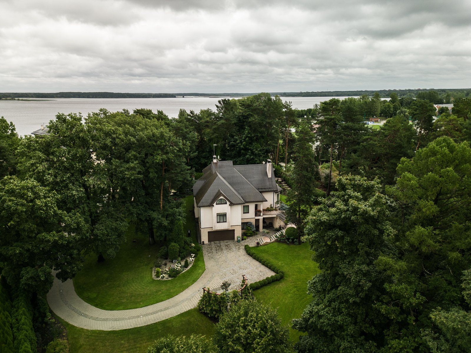 Privātmāja 384 m², Brēmenes iela 9A, Mežaparks — attēls 2