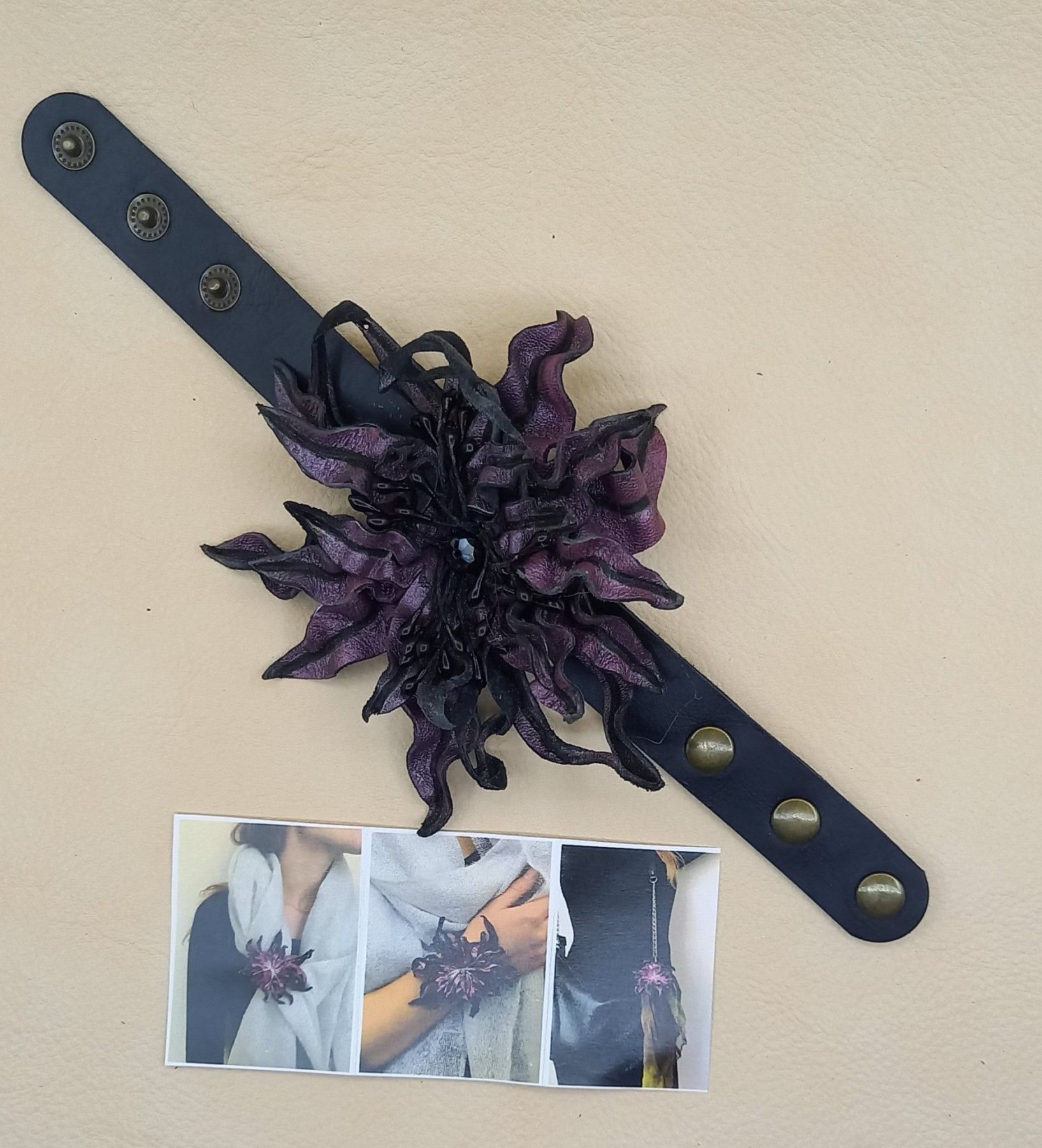 Aproce Ādas Bode, āda, violetā, melnā krāsā