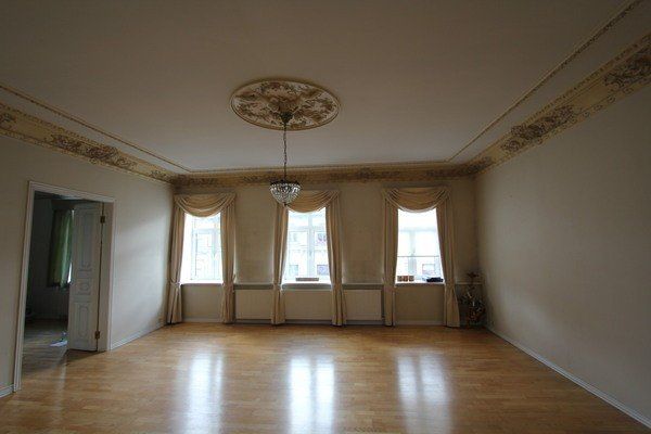 5 istabu dzīvoklis, Blaumaņa iela 36, Centrs — attēls 2