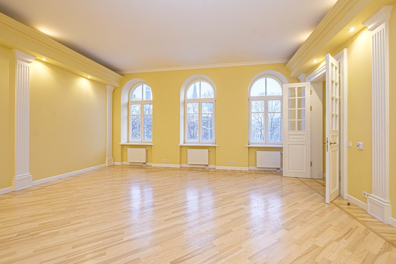 6 istabu dzīvoklis, Krišjāņa Valdemāra iela 9, Centrs