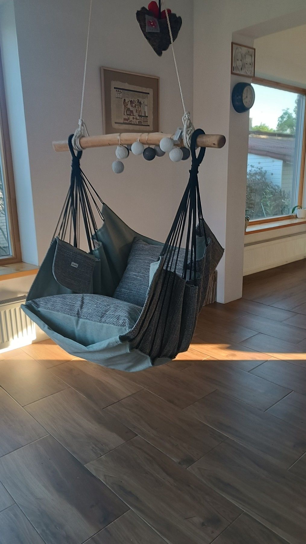 Šūpuļkrēsls Decochair, koks, tekstils, pelēkā, zaļā krāsā — attēls 5