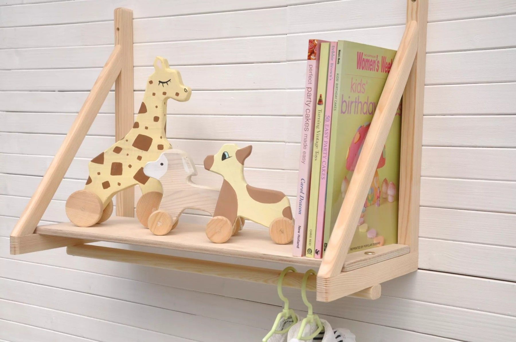 Plaukts Barin Toys, platums 60 cm, augstums 45 cm