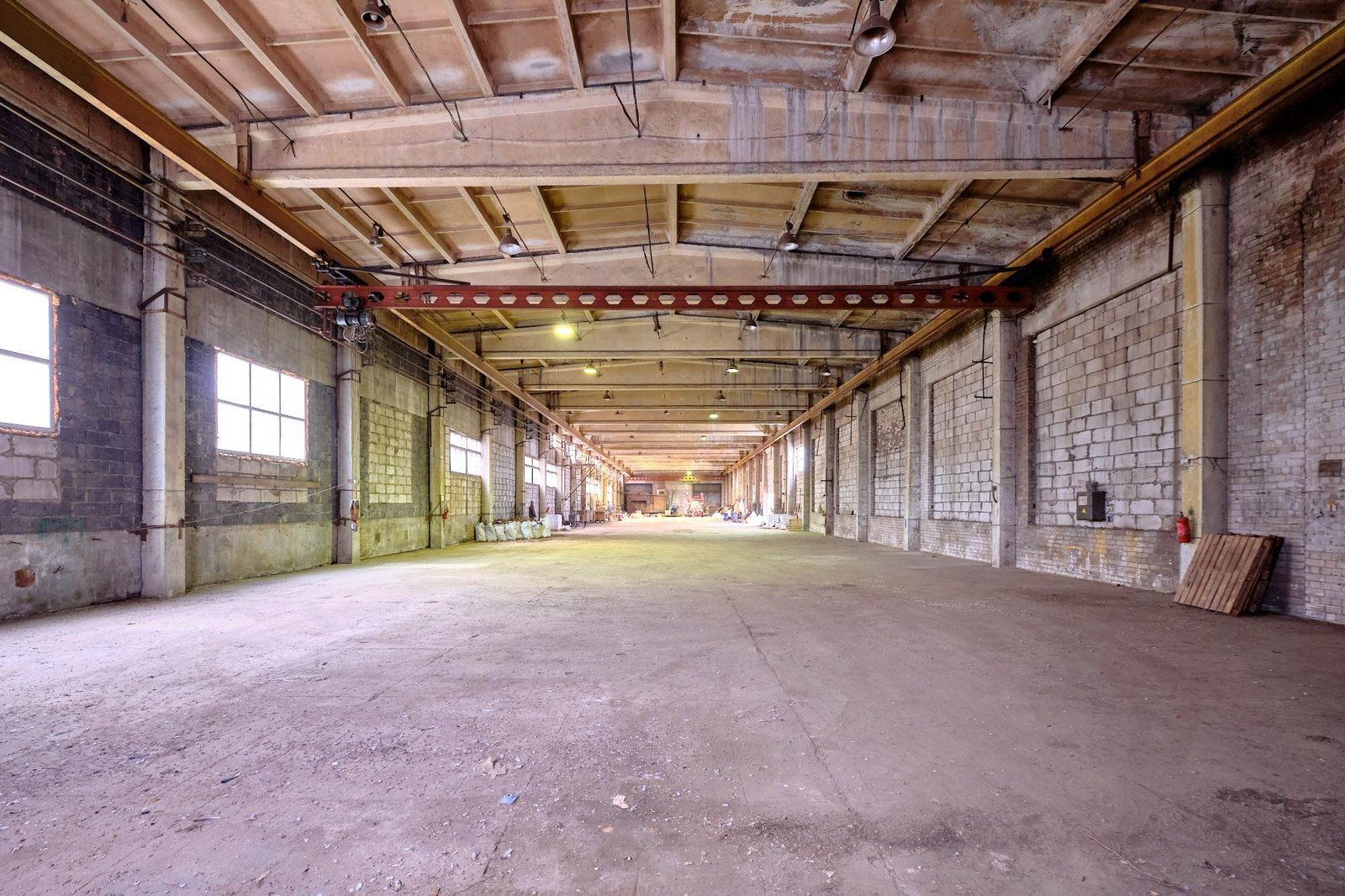 Ražošanas ēka 2210 m², Latgales šķērsiela 2B, Ludza