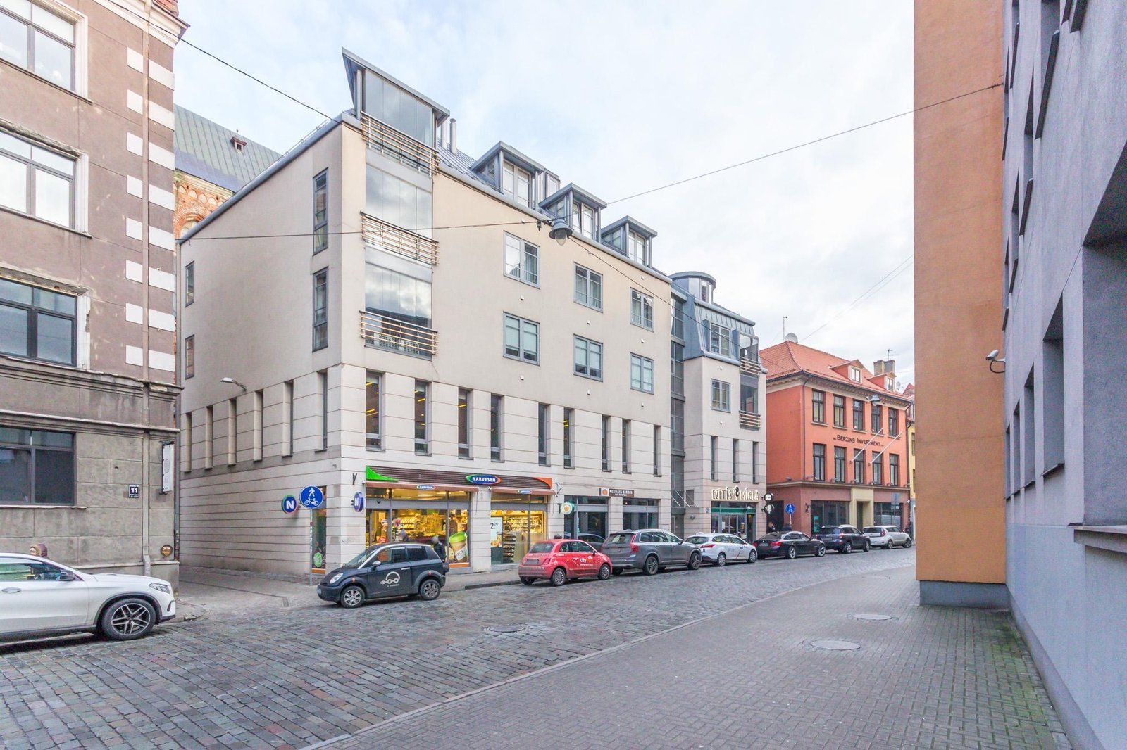 Biroja telpas 439 m², Grēcinieku iela 11A, Vecrīga
