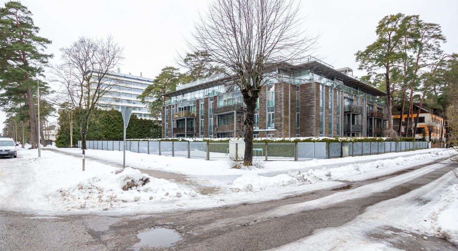 4 istabu dzīvoklis, Vidus prospekts 54, Jūrmala