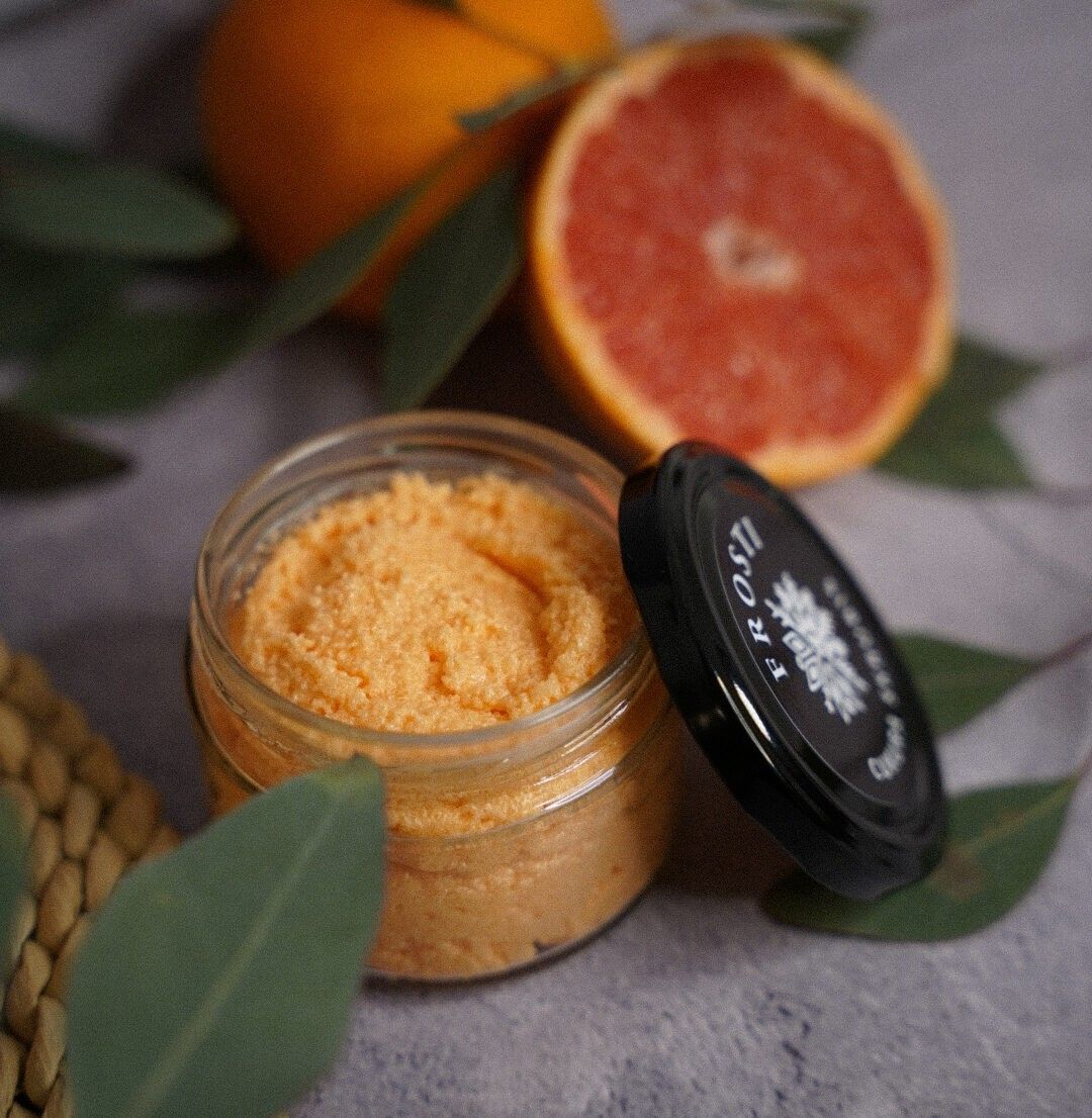 Ķermeņa skrubis Frosti, citrusu aromāts