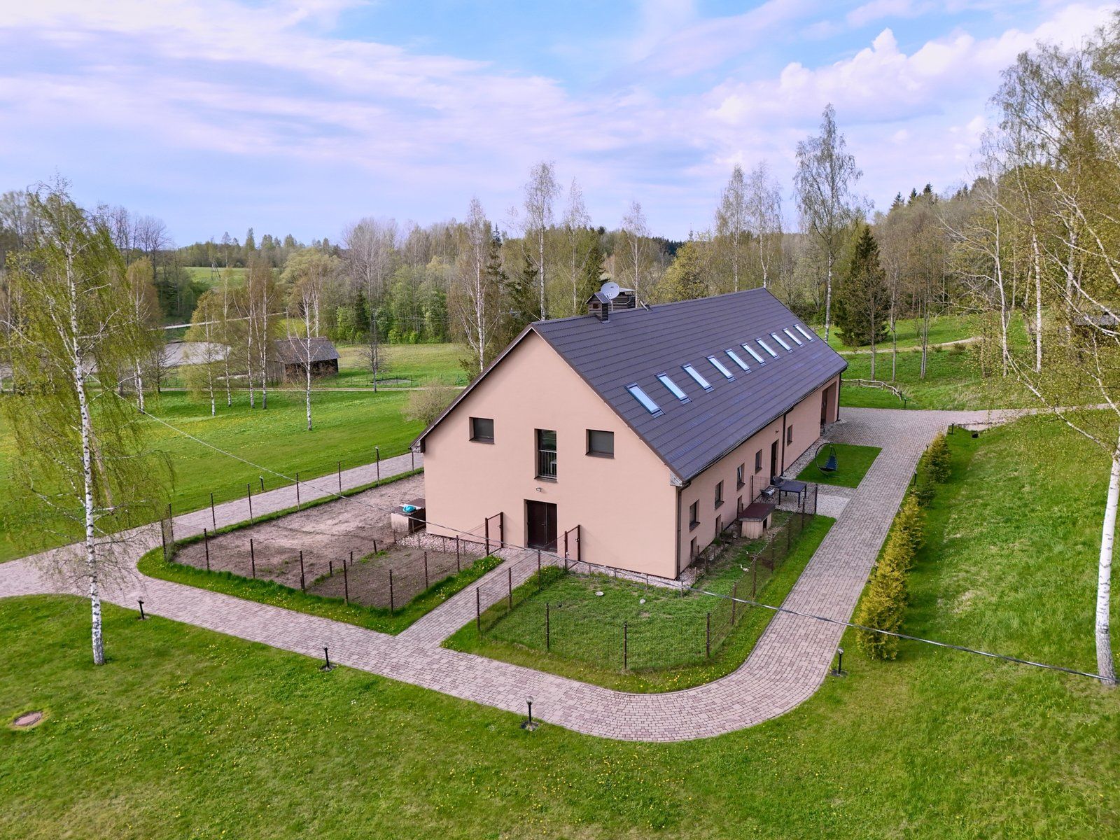 Privātmāja 547 m², Līgatnes pagasts