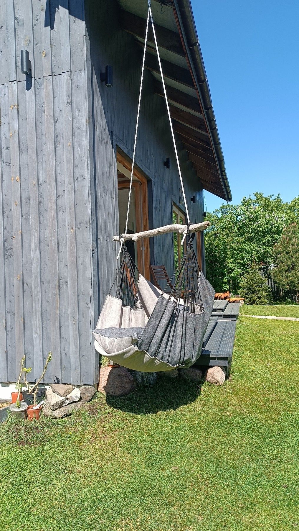 Šūpuļkrēsls Decochair, koks, tekstils, pelēkā krāsā