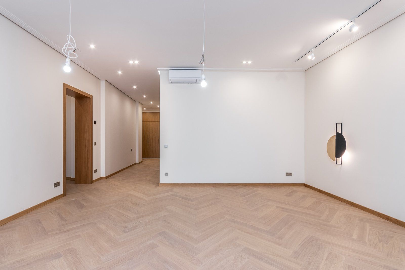 3 istabu dzīvoklis, Raiņa bulvāris 2, Centrs — attēls 3