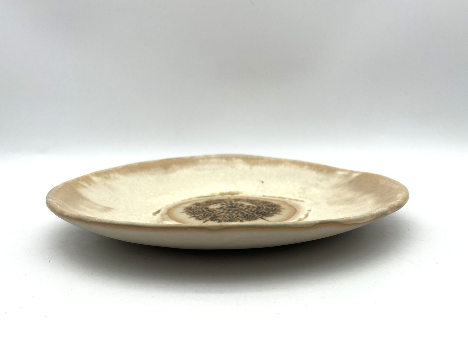 Servēšanas šķīvis Cepļi, 26,5 cm, keramika, baltā krāsā — attēls 3
