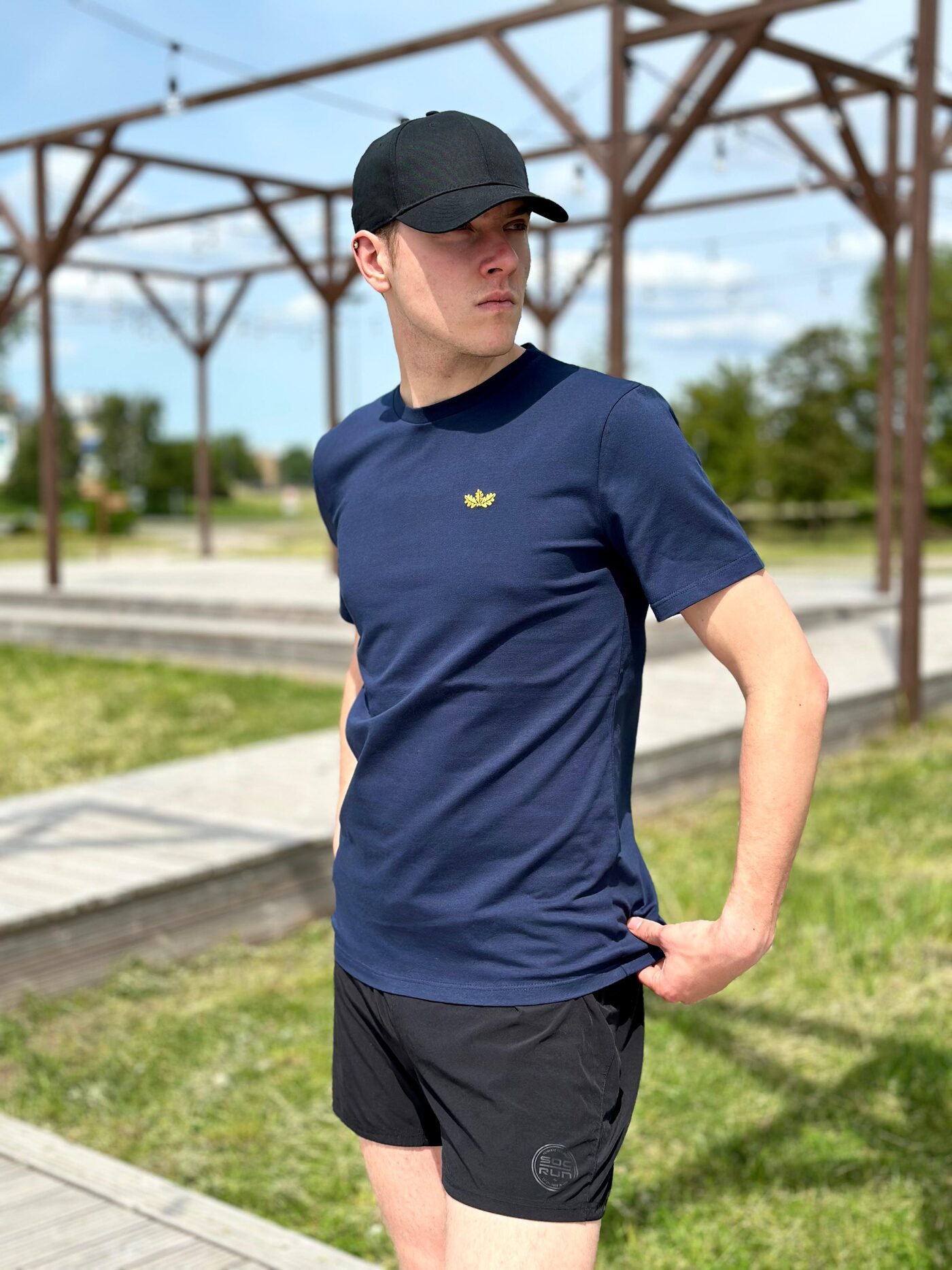 Pagarināts tumši zils unisex t-krekls "Ūdens" — attēls 2